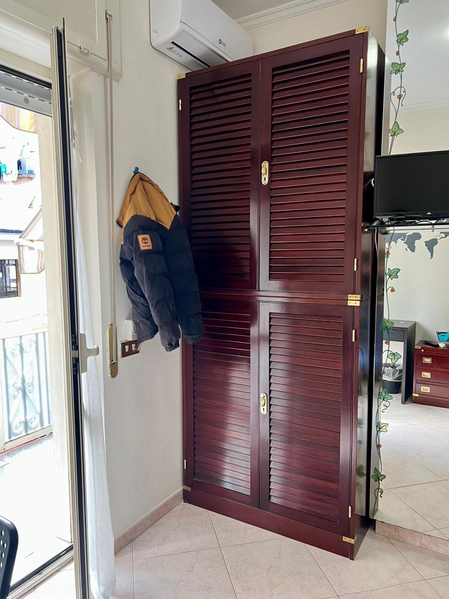 Jordan Free Concierg Service Alojamento de Acomodação e Pequeno-almoço Nápoles